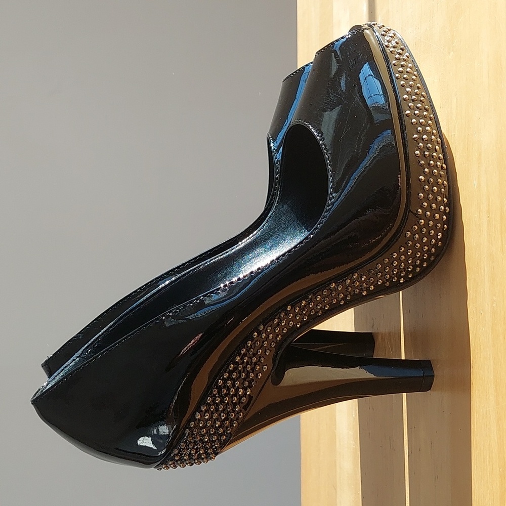 Burberry Open Toed Black Patent Leather Heels